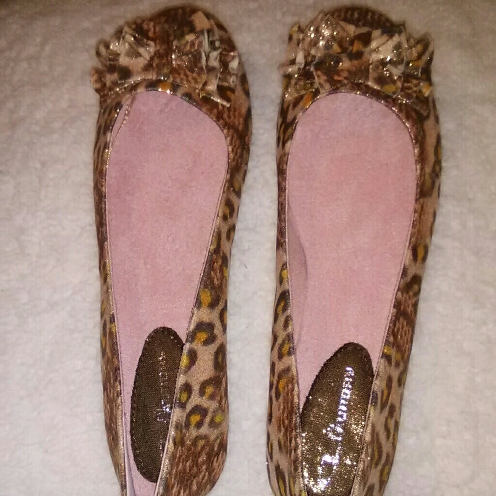 CLaundry shoes.